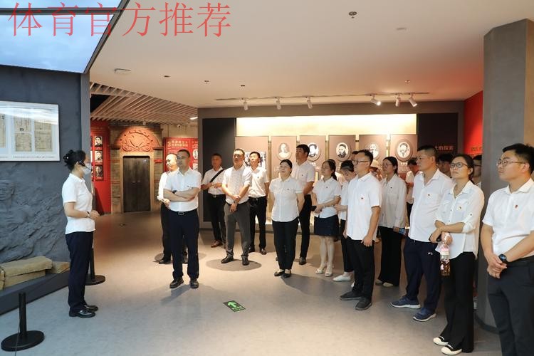 中超一线党建工作扎实推进 大连、苏州两赛区积极开展主题党日活动 中超一线党建工作扎实推进 大连、苏州两赛区积极开展主题党日活动